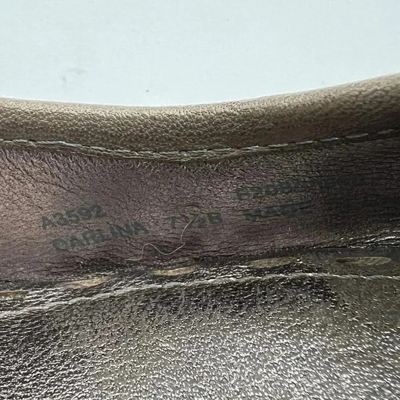 Coach Womens 7.5B Darlina Heels Buckle Button Coach Logo Bronze Leather Pumps - Picture 11 of 13